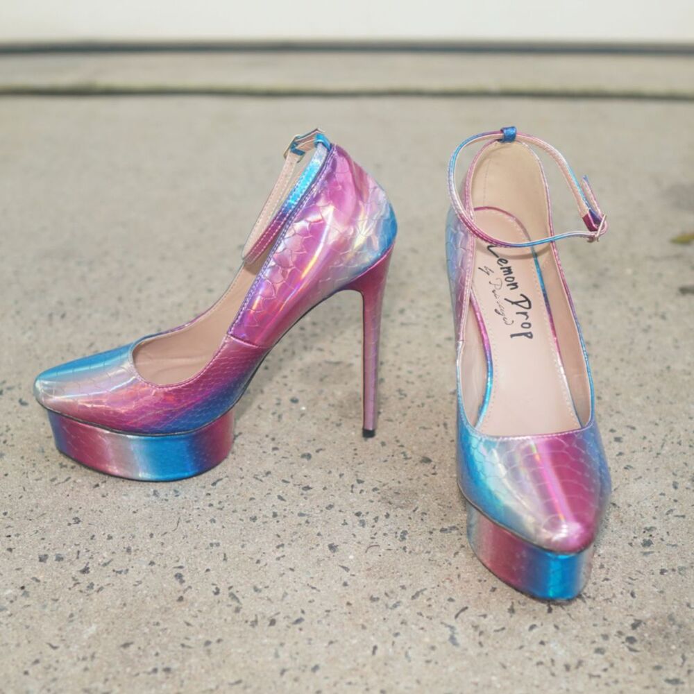 Privileged Lemon Drop Hassiba Rainbow Holographic Platform Heels Pump Size 9 6”